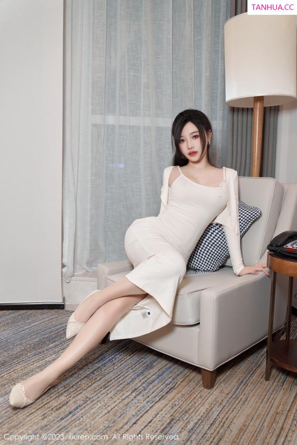   [XiuRen]高清写真图 2023.05.18 No.6761 妙可可Cheese 丝袜美腿第8张图片